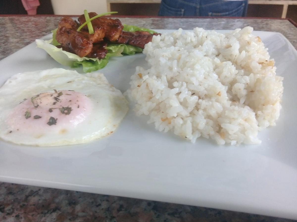 เชอรี่ คอร์ตยาร์ด Hotel Puerto Princesa ภายนอก รูปภาพ