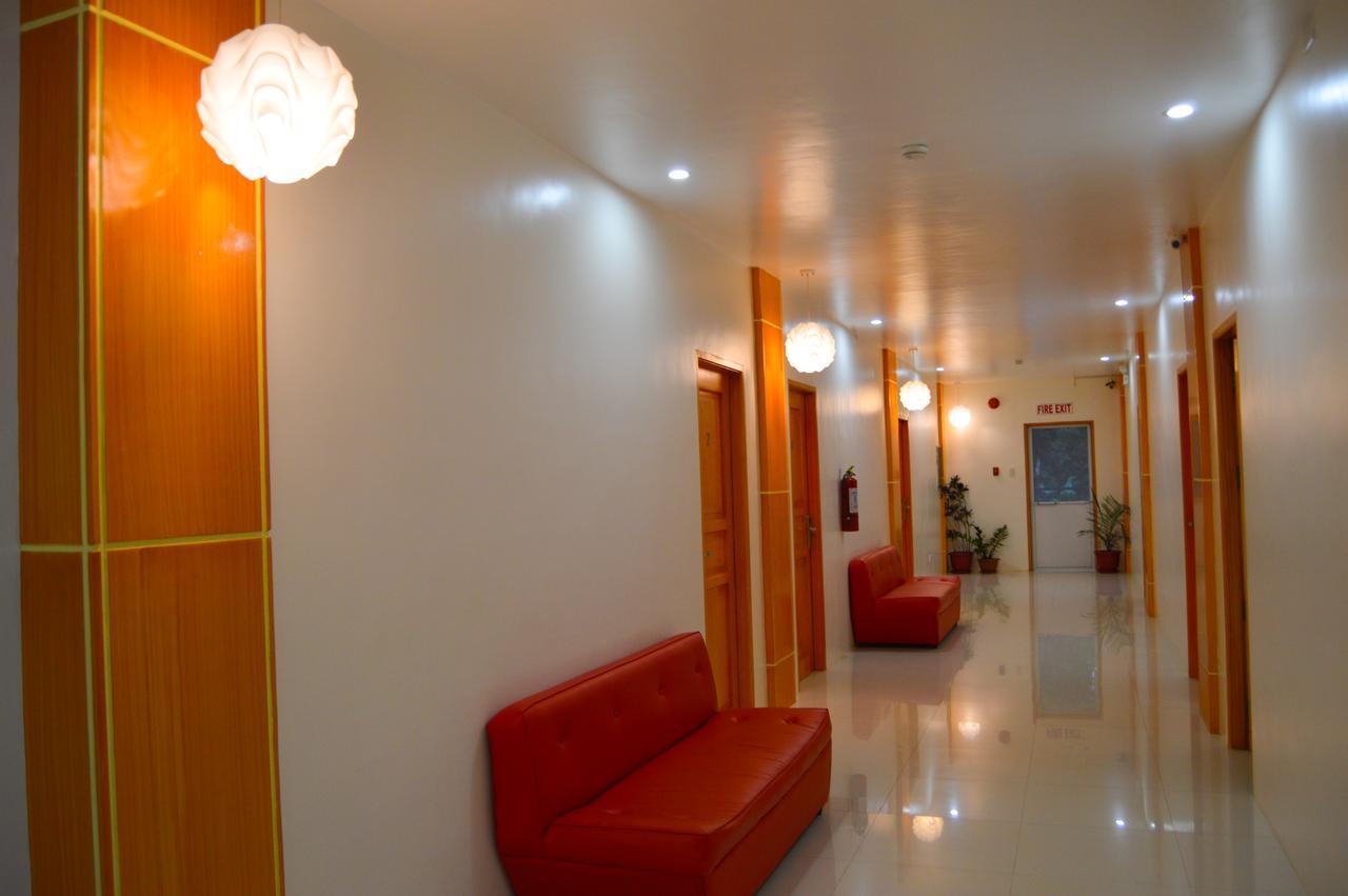 เชอรี่ คอร์ตยาร์ด Hotel Puerto Princesa ภายนอก รูปภาพ