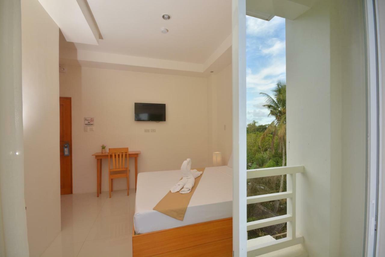 เชอรี่ คอร์ตยาร์ด Hotel Puerto Princesa ภายนอก รูปภาพ