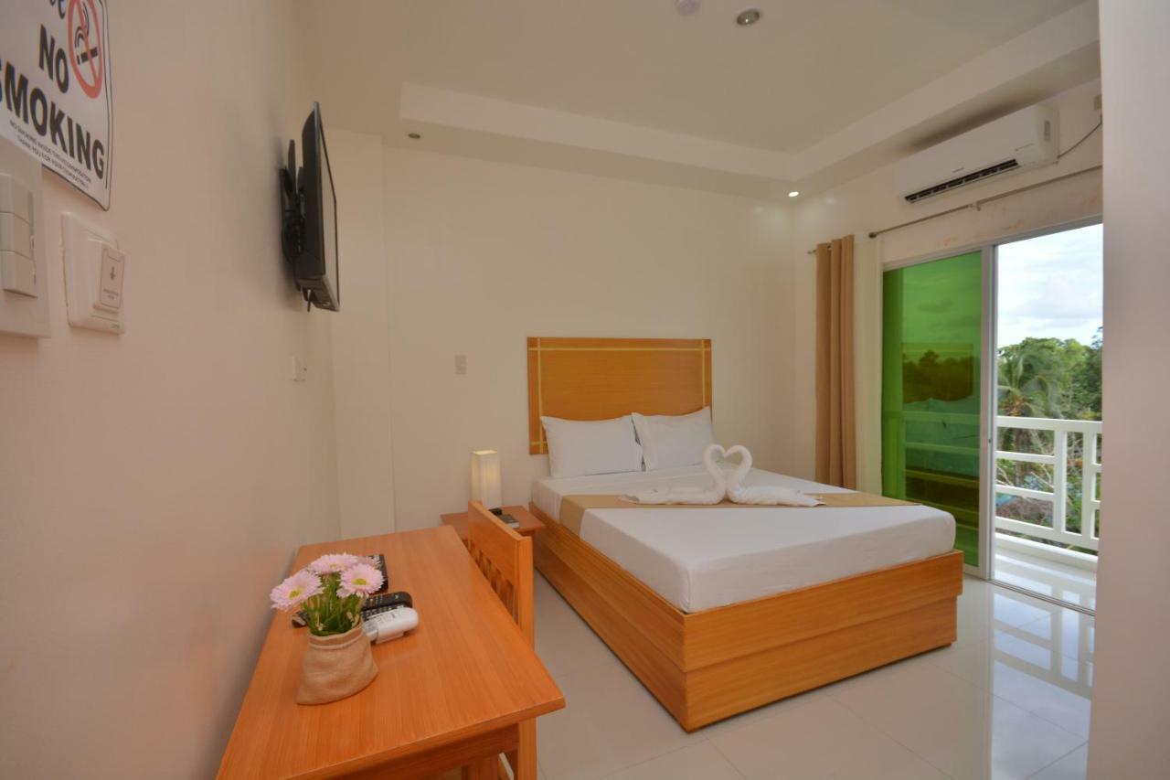 เชอรี่ คอร์ตยาร์ด Hotel Puerto Princesa ภายนอก รูปภาพ